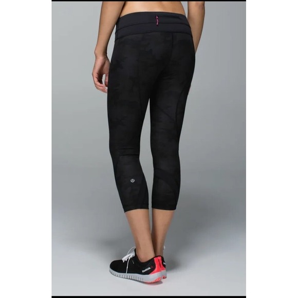 Lululemon Leggings Inspire Crop II Luxtreme Savasana Camo Black 8 22" Rare - Picture 1 of 10